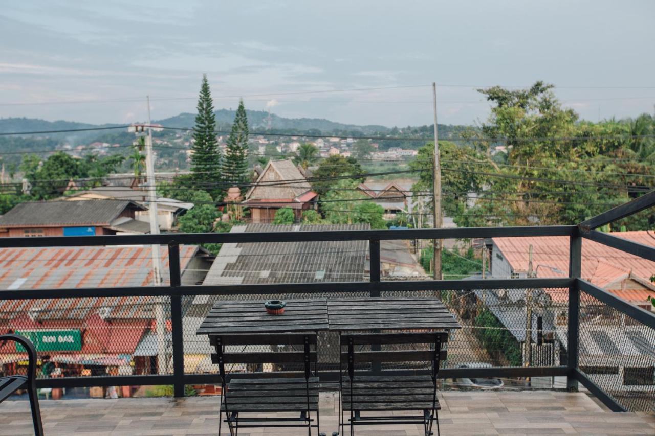 Hostel Sleeping Well Chiangkhong Chiang Khong Exterior foto