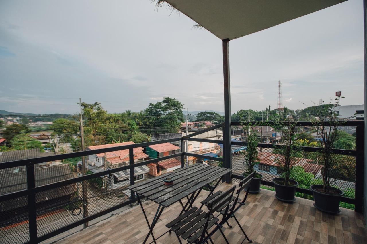 Hostel Sleeping Well Chiangkhong Chiang Khong Exterior foto
